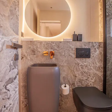 Kira Hvar Apartman
